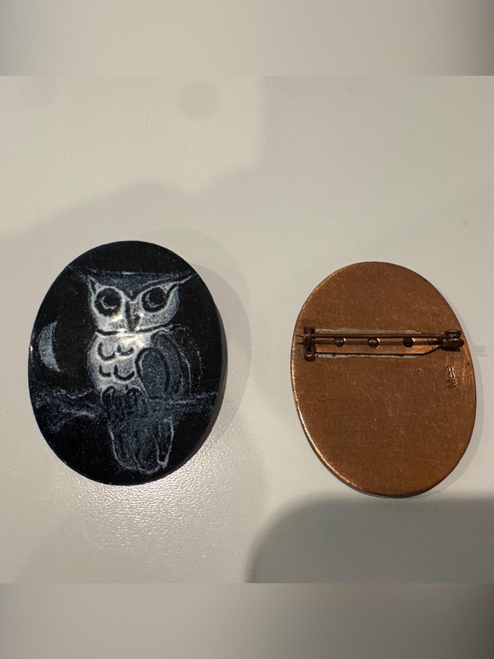 Black Oval Cat Face Pin Brooch